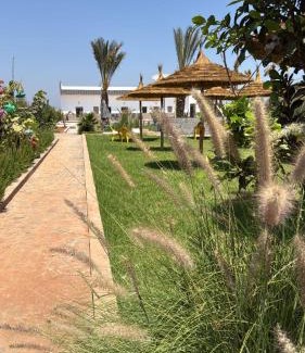 Laatamna Apartment | Appartement avec jardin route Saïdia