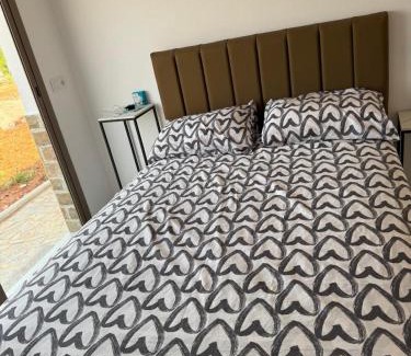 Laatamna Apartment | Appartement avec jardin route Saïdia