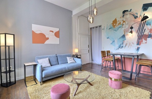 Old Town Apartment | Appartement Calme Lumineux cœur du Bouchon WiFi