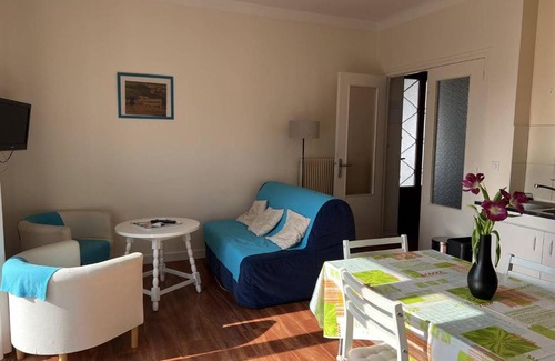 Cambo-les-Bains Apartment | Appartement Cambo-les-Bains, 2 pièces, 2 personnes - FR-1-495-28