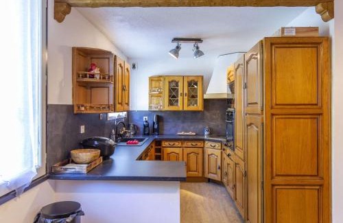 Eaux-Bonnes Apartment | Appartement chaleureux 8 pers, 3 chambres, proche pistes à Eaux-Bonnes - FR-1-400-35