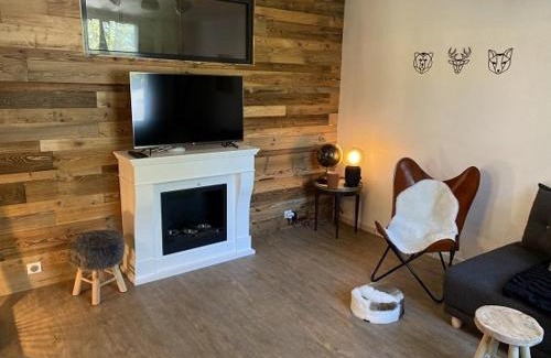 Eaux-Bonnes Apartment | Appartement chaleureux 8 pers, 3 chambres, proche pistes à Eaux-Bonnes - FR-1-400-35