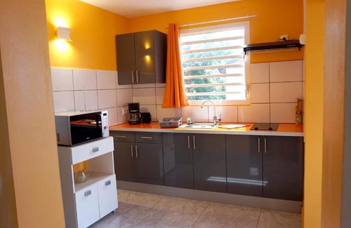 Cafeiere Apartment | Appartement charmant à Deshaies avec piscine partagée, 46 m².