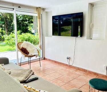 Petit-Bourg Apartment | Appartement charmant à Petit-Bourg/73 m²/Vue sur jardin