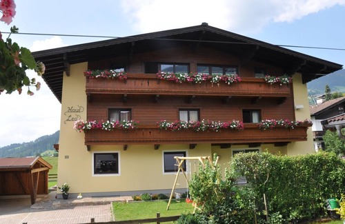 Westendorf Apartment | Appartement Chorblick, Dusche, WC, 2 Schlafräume - Haus Leo