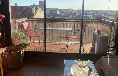 Les Platanes Apartment | Appartement Clim Tout Confort Avec Terrasse et vue sur les Toits de la Ville