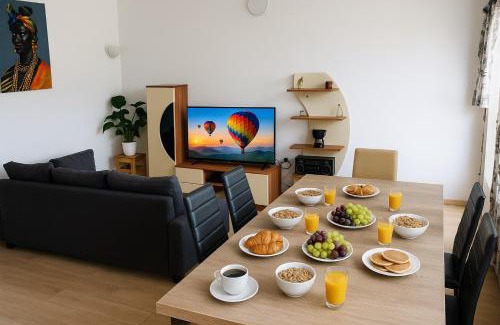 Abomey-Calavi Apartment | Appartement climatisé et cozy-C1