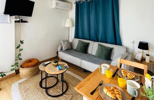 Vaulx-en-Velin Apartment | Appartement climatisé avec terrasse - Goupama Stadium, Eurexpo, LDLC Arena, La Soie