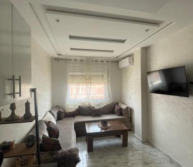 Saidia Apartment | Appartement climatisé avec balcon proche plage
