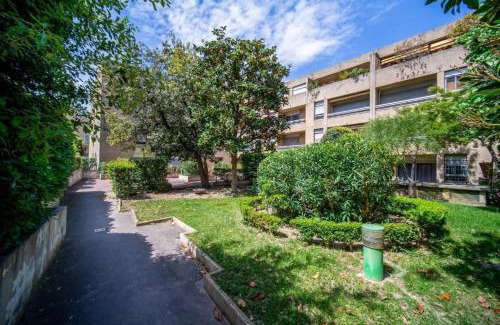 Prefecture Apartment | Appartement climatisé tout equipe avec balcon au cœur de Marseille