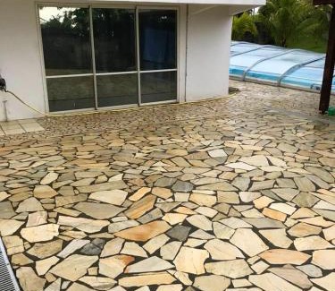 Sainte-Rose Apartment | Appartement confort à Sainte-Rose avec piscine partagée
