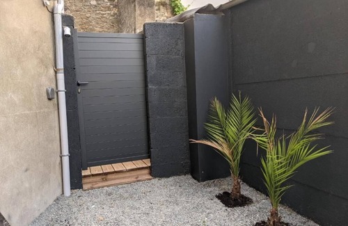 Bellamy-Barbin Apartment | Appartement Cosy à Nantes Avec Jacuzzi et Terrasse Privative