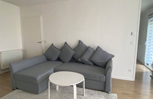 Saint-Joseph de Porterie Apartment | Appartement Cosy Avec un Enorme Balcon