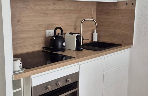 Saint-Marc-sur-Mer Apartment | Appartement Cosy et Chaleureux à 100m de la Plage, au Centre de St Marc sur Mer!