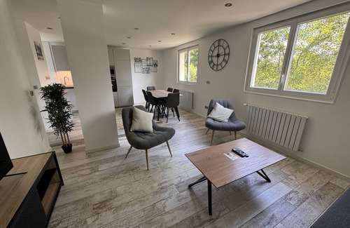 Le Port-Marly Apartment | Appartement Coté Seine