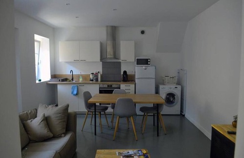 Lalinde Apartment | Appartement D'une Chambre Dans une Charmante Maison au Cœur de Lalinde