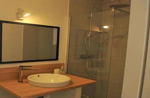 Lalinde Apartment | Appartement D'une Chambre Dans une Charmante Maison au Cœur de Lalinde
