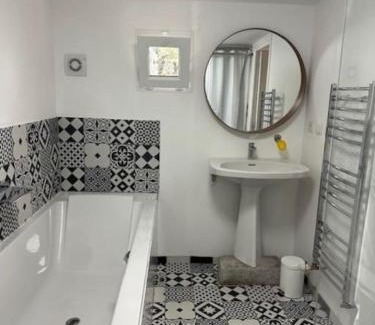 Soucieu-en-Jarrest Apartment | Appartement dans résidence calme dans les Monts du Lyonnais