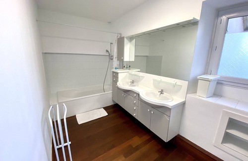 Cesson-Sevigne Apartment | Appartement dans un corps de ferme