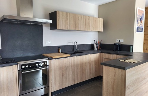 Formigueres Apartment | Appartement Dans Superbe Chalet. Formiguères 1600m