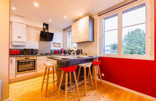 Pont Rousseau Apartment | Appartement de standing - coeur de Rezé/10min de Nantes