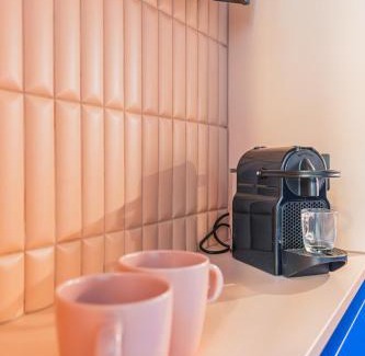 Neudorf Est Apartment | Appartement Design et Confortable