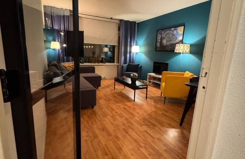Voorburg Apartment | Appartement Dicht bij Den Haag, Voorzieningen Dichtbij in Rustige Omgeving