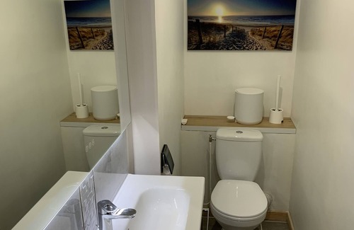 Saint-Quentin Apartment | Appartement Entier 2 Chambres 2 Salles de Bain, Internet Fibre, Netflix