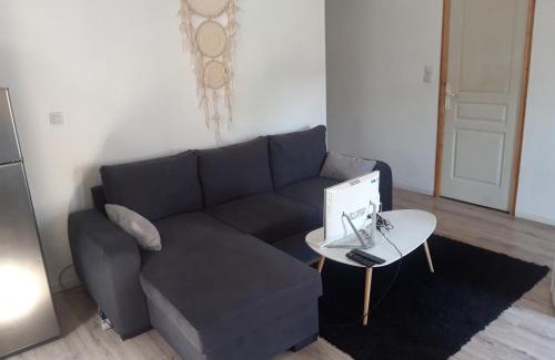 Aubenas Apartment | appartement f1 meublé 3 personnes