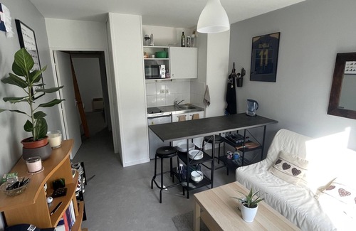 Verte Vallee Apartment | Appartement F2 Dans le Centre Ville de Caen Pour 2 ou 4 Personnes
