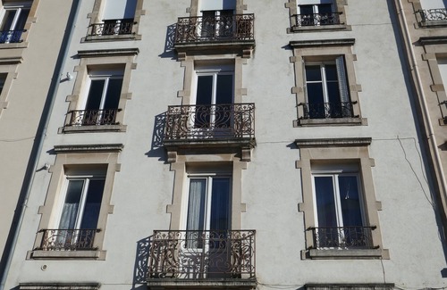 Haussonville-Blandan-Mon Desert-Saurupt Apartment | Appartement F2 Plein de Charme, Quartier Nancy-thermal, Face à L'artem