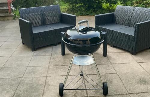 Montlucon Apartment | Appartement familial - jardin - PS4