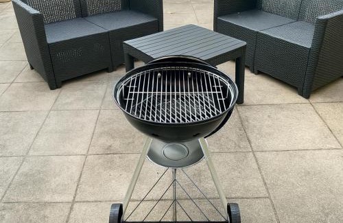 Montlucon Apartment | Appartement familial - jardin - PS4