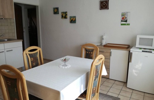 Visquard Apartment | Appartement/fewo Unten, Dusche, WC, 2 Schlafräume - Bloem - Fewo Visquard
