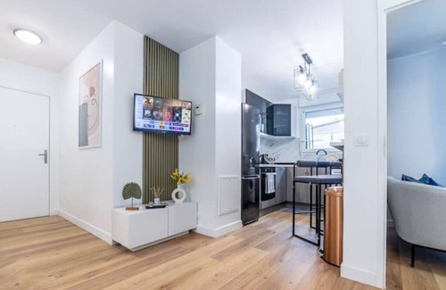 Center Apartment | Appartement en Face Gare D'evry