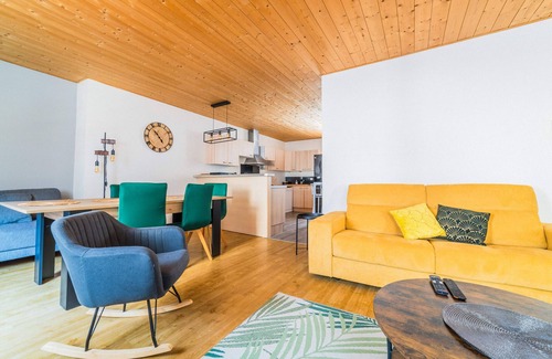 Brive-la-Gaillarde Apartment | Appartement chalereux - 2 chambres