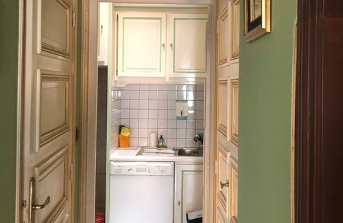 Saint-Cyprien-sur-Dourdou Apartment | Appartement de Caractère à Proximité de Conques