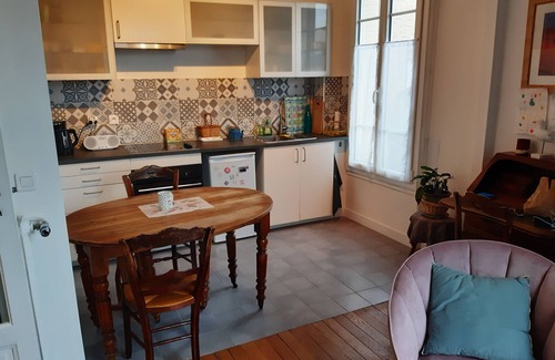 Colombes Apartment | Appartement Cosy,central