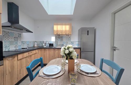 Saint-Brevin-les-Pins Apartment | Appartement neuf 62 m², 5 couchages, à 250 m de la plage - balcon, jardin privé, et parking inclus - FR-1-364-111