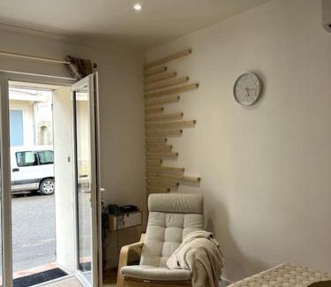 Tombeboeuf Apartment | Appartement