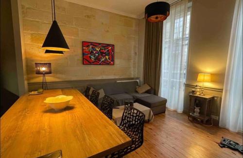 Hotel de Ville - Quinconces Apartment | Appartement hyper centre historique