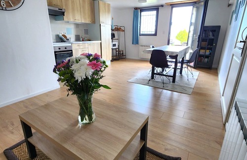 Pugny-Chatenod Apartment | Appartement Indépendant 3 40m² Parking Gratuit, vue sur le lac