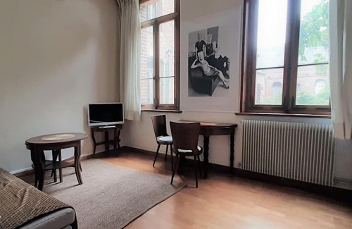 Beauquesne Apartment | appartement indépendant dans Maison-atelier