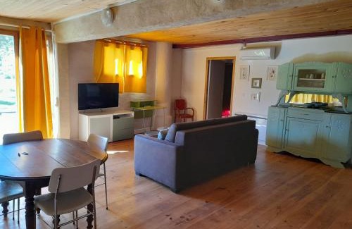 Cadalen Apartment | Appartement individuel rez de jardin 3 a 5 personnes proche Albi