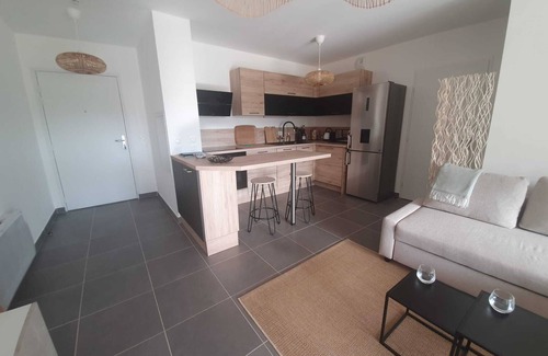 Ventabren Apartment | Appartement L'oustaou des Pins, Classé Meublé 4 Dans Résidence Sécurisée