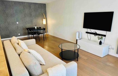 Ferrandiere - Maisons Neuves Apartment | Appartement lumineux et spacieux proche gare