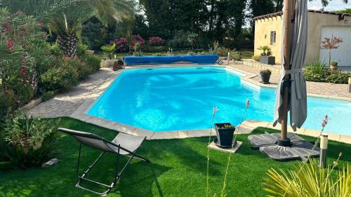 Serignac Apartment | Appartement mansardé et climatisé 50 m2