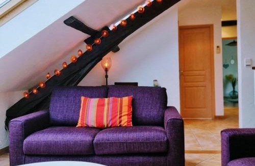 Rambouillet Apartment | Appartement mansardé rénové à Rambouillet, 2 chambres, tout inclus, proche château et gare. - FR-1-527-47