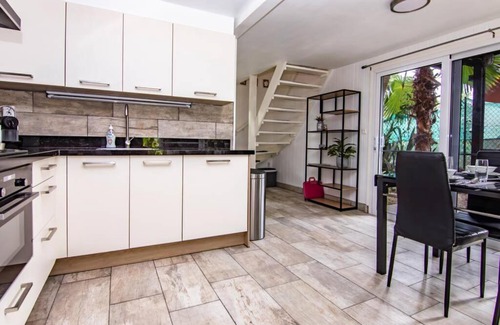 Willemstad House | Appartement met zwembad en prachtige tuin