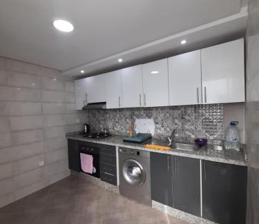 Quartier Maamora Apartment | Appartement meublé avec terrasse a Kénitra